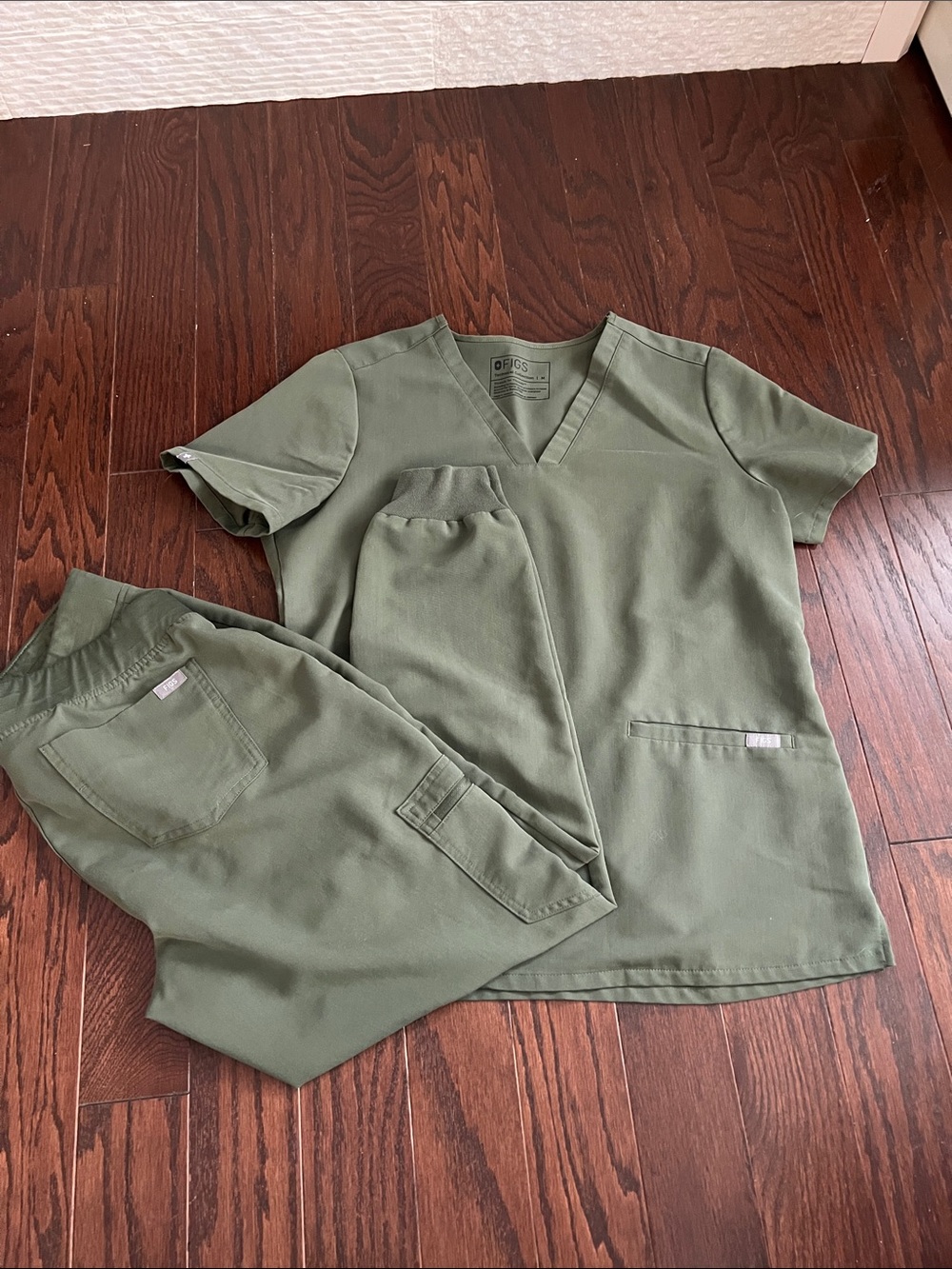 Figs V-Neck Scrub Top and Jogger Pants Set